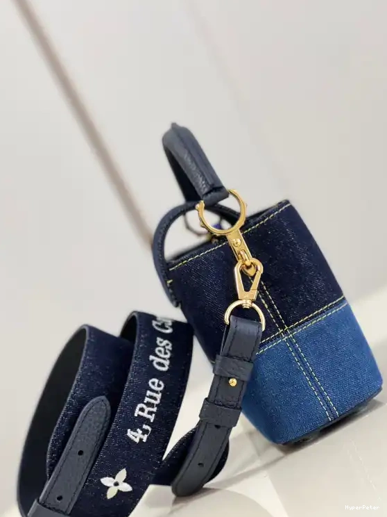VUITTON LOUIS CAPUCINES MINI 0628